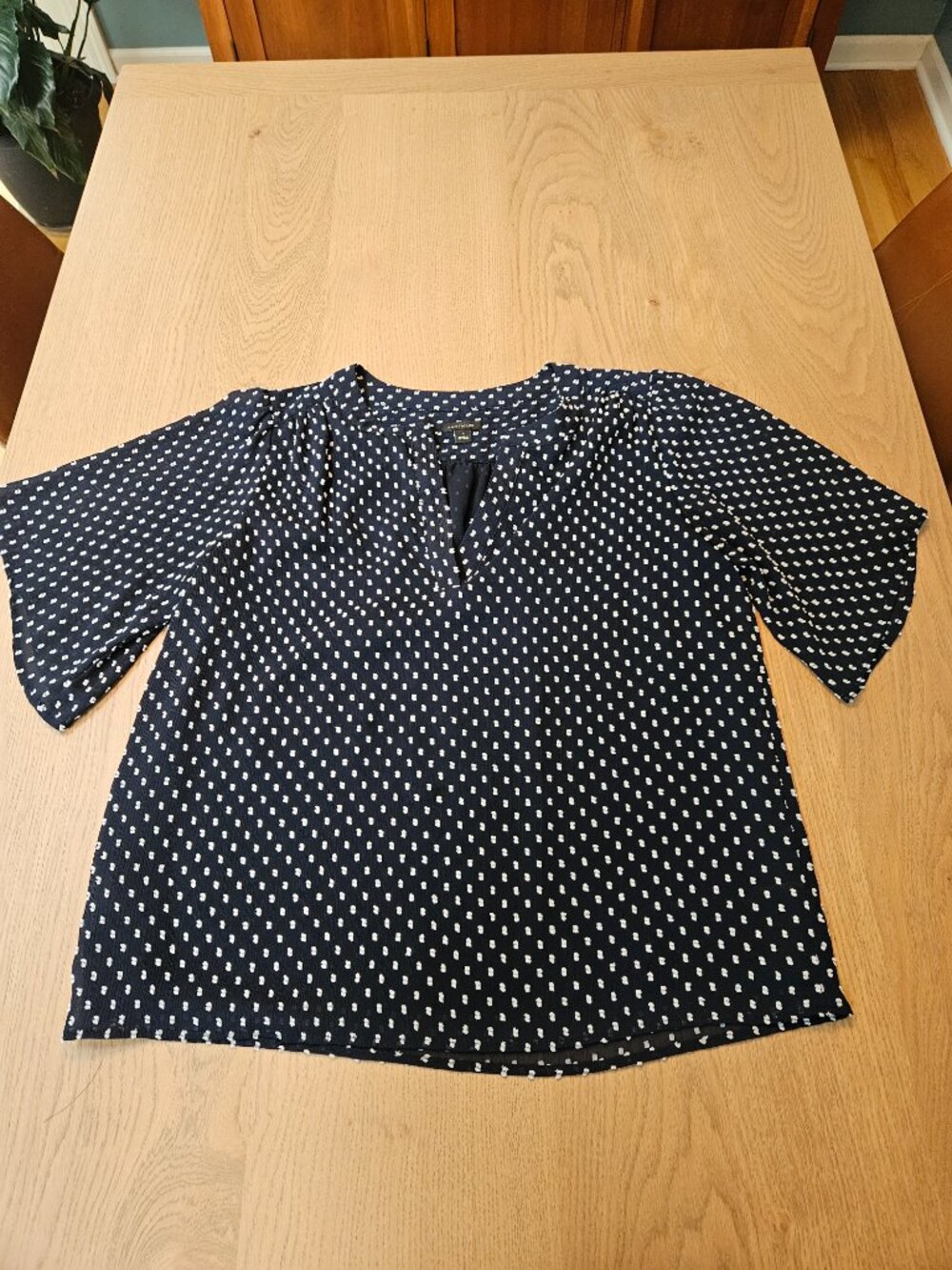 Ann Taylor Navy Dot Print Blouse | Flutter Sleeve | Size M